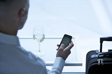 《赛博朋克2077》燃料价格低于美国平均水平 引发热议